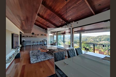 Casa à venda com 450m², 5 quartos e 4 vagas
