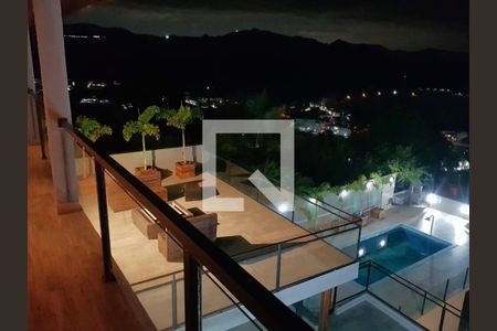 Casa à venda com 450m², 5 quartos e 4 vagas