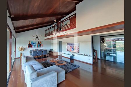 Casa à venda com 450m², 5 quartos e 4 vagas