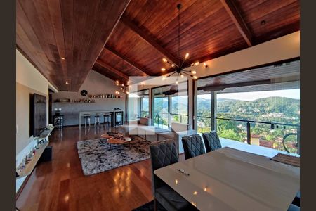 Casa à venda com 450m², 5 quartos e 4 vagas