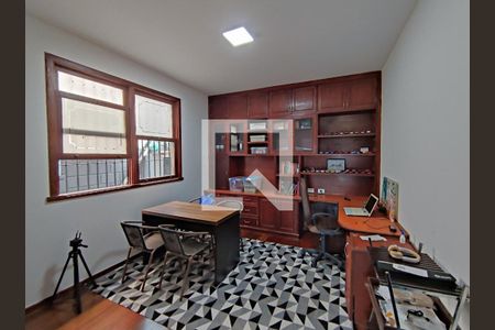 Casa à venda com 450m², 5 quartos e 4 vagas