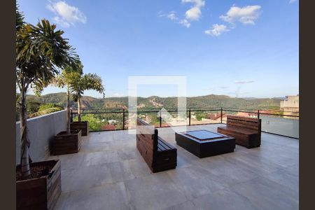 Casa à venda com 450m², 5 quartos e 4 vagas
