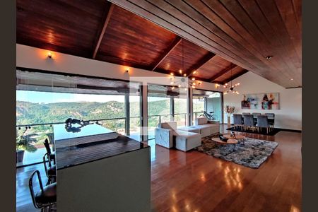 Casa à venda com 450m², 5 quartos e 4 vagas