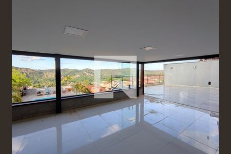 Casa à venda com 450m², 5 quartos e 4 vagas