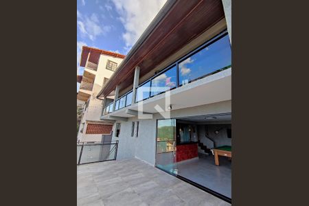 Casa à venda com 450m², 5 quartos e 4 vagas