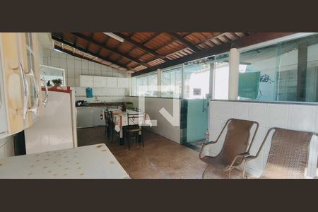 Casa à venda com 3 quartos, 173m² em Glória, Belo Horizonte