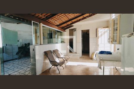 Casa à venda com 3 quartos, 173m² em Glória, Belo Horizonte