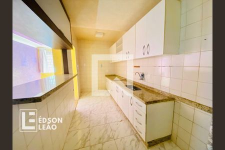 Casa à venda com 2 quartos, 79m² em Santa Branca, Belo Horizonte