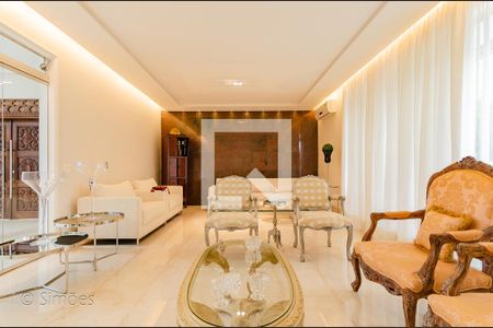 Casa à venda com 1450m², 7 quartos e 12 vagas