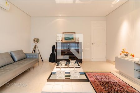 Casa à venda com 7 quartos, 1450m² em Cidade Jardim, Belo Horizonte