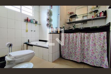 Casa à venda com 420m², 4 quartos e 6 vagas