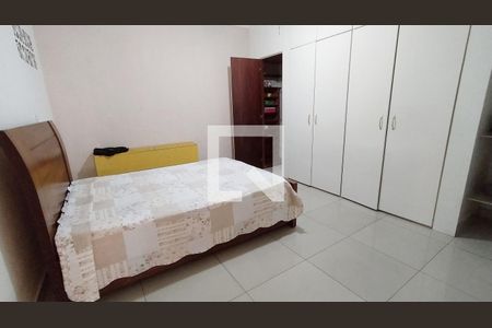 Casa à venda com 235m², 3 quartos e 4 vagas