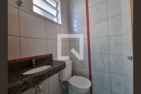 Casa à venda com 180m², 3 quartos e 4 vagas