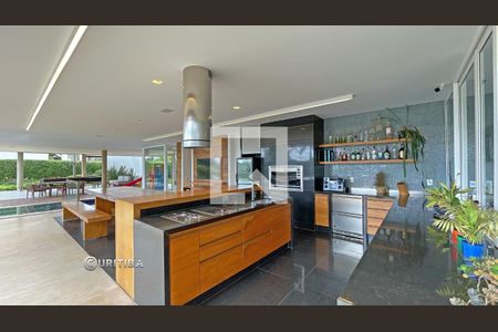 Casa de condomínio à venda com 880m², 5 quartos e 8 vagas