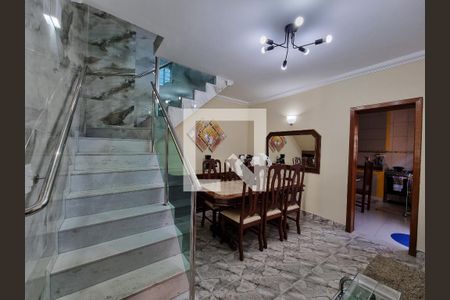 Casa à venda com 3 quartos, 200m² em Paquetá, Belo Horizonte