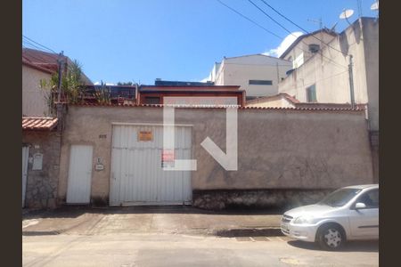 Casa à venda com 200m², 4 quartos e 10 vagas