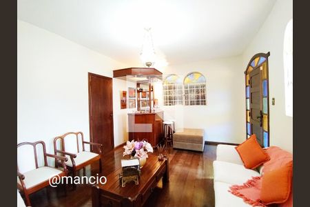 Casa à venda com 4 quartos, 340m² em Planalto, Belo Horizonte