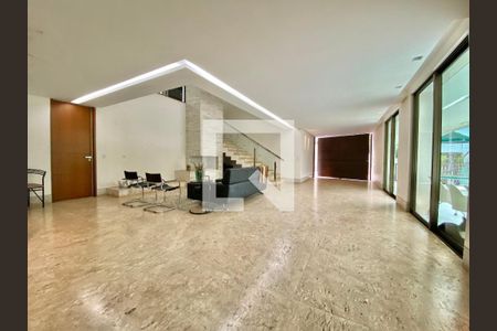 Casa de Condomínio à venda com 5 quartos, 600m² em Vila Alpina, Nova Lima