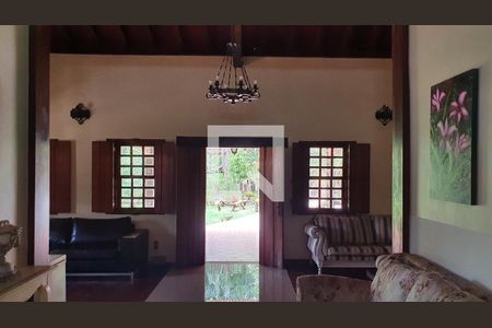 Casa de Condomínio à venda com 3 quartos, 250m² em Retiro do Chalé, Brumadinho