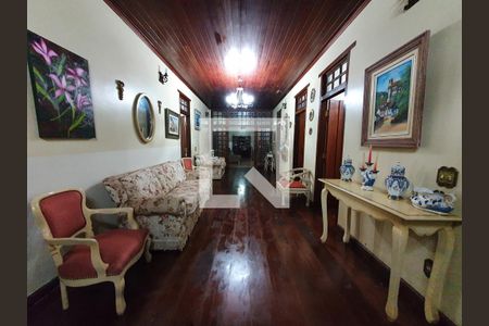 Casa de Condomínio à venda com 3 quartos, 250m² em Retiro do Chalé, Brumadinho