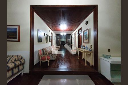 Casa de Condomínio à venda com 3 quartos, 250m² em Retiro do Chalé, Brumadinho