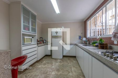 Casa à venda com 353m², 5 quartos e 7 vagas