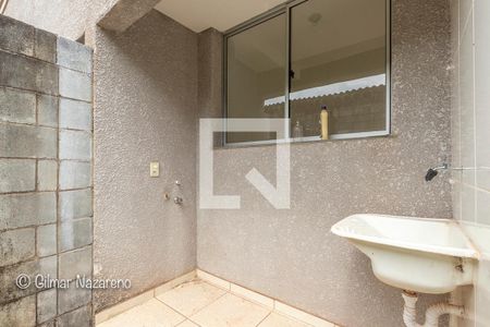 Casa de condomínio à venda com 70m², 2 quartos e 1 vaga