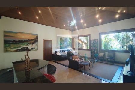 Casa à venda com 5 quartos, 1000m² em Planalto, Belo Horizonte