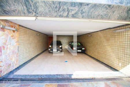 Casa à venda com 324m², 4 quartos e 4 vagas