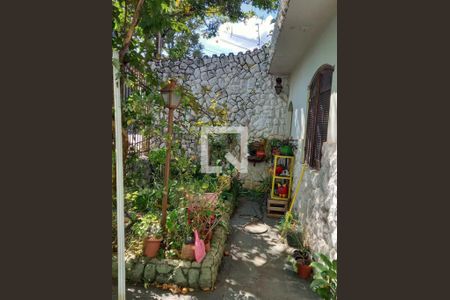 Casa à venda com 4 quartos, 212m² em Sagrada Família, Belo Horizonte