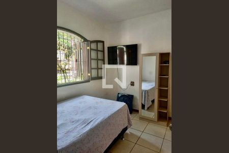 Casa à venda com 4 quartos, 212m² em Sagrada Família, Belo Horizonte