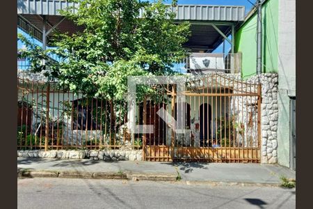 Casa à venda com 4 quartos, 212m² em Sagrada Família, Belo Horizonte