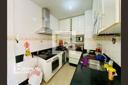 Casa à venda com 300m², 4 quartos e 2 vagas