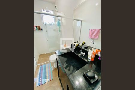 Casa à venda com 300m², 4 quartos e 2 vagas