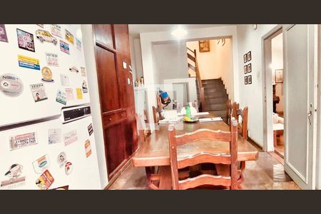 Casa à venda com 5 quartos, 400m² em Serra, Belo Horizonte