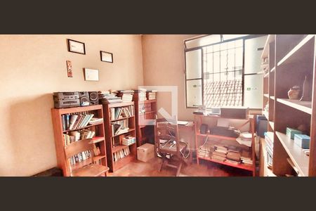 Casa à venda com 5 quartos, 400m² em Serra, Belo Horizonte