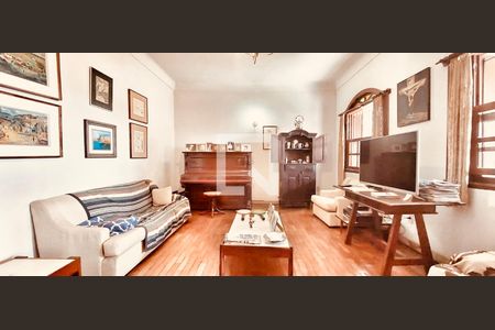 Casa à venda com 5 quartos, 400m² em Serra, Belo Horizonte