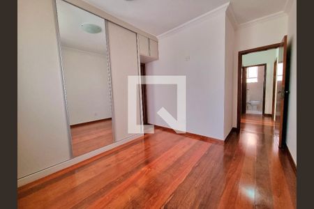 Apartamento para alugar com 109m², 3 quartos e 1 vaga