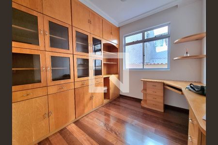 Apartamento para alugar com 3 quartos, 109m² em União, Belo Horizonte