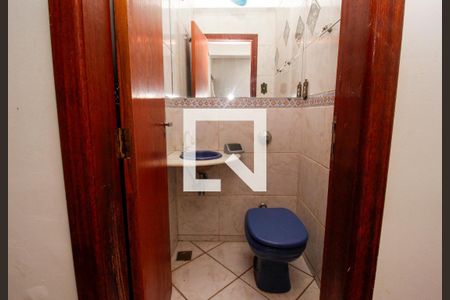 Lavabo de apartamento para alugar com 3 quartos, 95m² em Santa Efigênia, Belo Horizonte