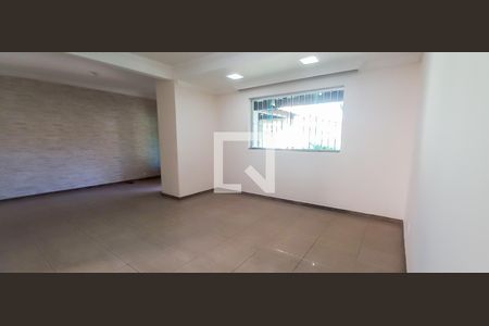 Casa à venda com 3 quartos, 400m² em Jardim Riacho das Pedras, Contagem