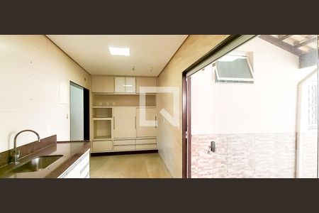 Casa à venda com 400m², 3 quartos e 5 vagas