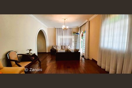 Casa à venda com 3 quartos, 212m² em Floramar, Belo Horizonte