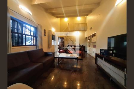 Casa à venda com 4 quartos, 240m² em Jardim Riacho das Pedras, Contagem