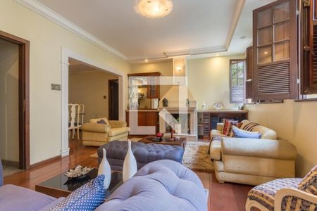 Casa à venda com 7 quartos, 296m² em Luxemburgo, Belo Horizonte