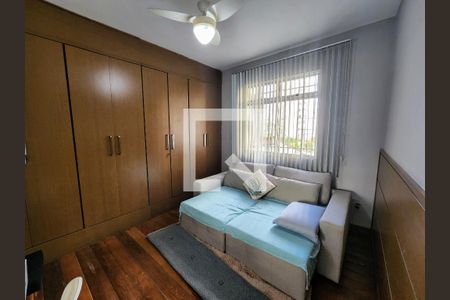Casa à venda com 300m², 4 quartos e 3 vagas