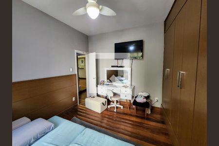 Casa à venda com 300m², 4 quartos e 3 vagas