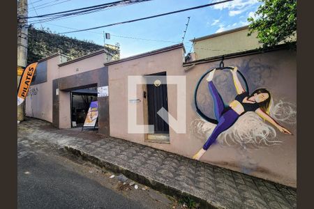 Casa à venda com 300m², 4 quartos e 3 vagas