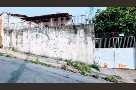 Casa à venda com 4 quartos, 169m² em Renascença, Belo Horizonte