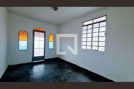 Casa à venda com 4 quartos, 169m² em Renascença, Belo Horizonte